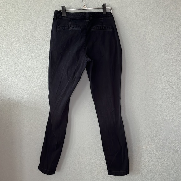 Old Navy ‘The Diva’ size 4 black cotton twill pants with front pockets - Picture 7 of 7